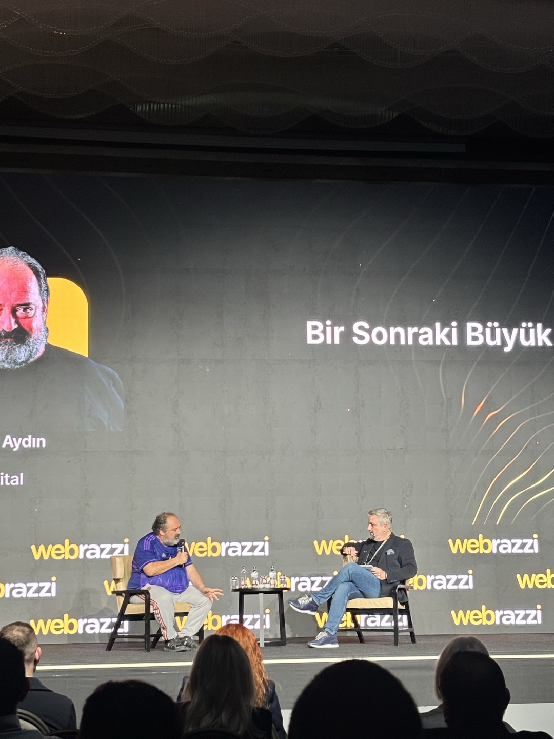 Nevzat Aydın Sahnede
